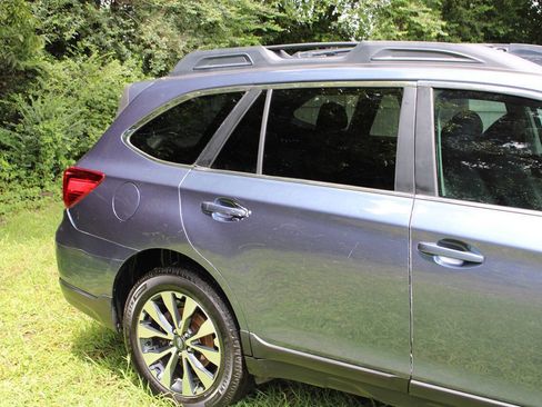 Used 2015 Subaru Outback 2.5i Limited image 5