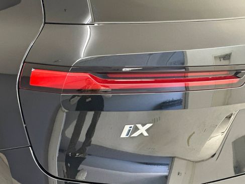 Used 2023 BMW iX xDrive50 w/ Premium Package image 12