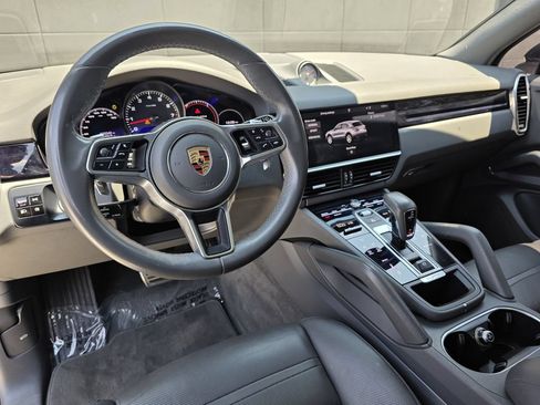 Used 2019 Porsche Cayenne S AWD/4WD image 4