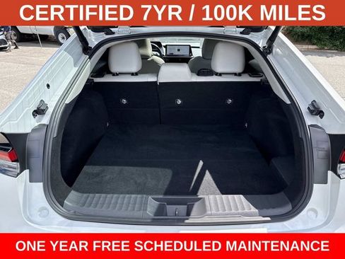 Used 2025 Toyota Prius Limited FWD image 12