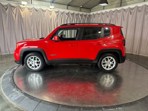 Used 2021 Jeep Renegade Latitude FWD image 8