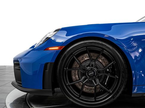 Used 2025 Porsche 911 GT3 RWD image 17