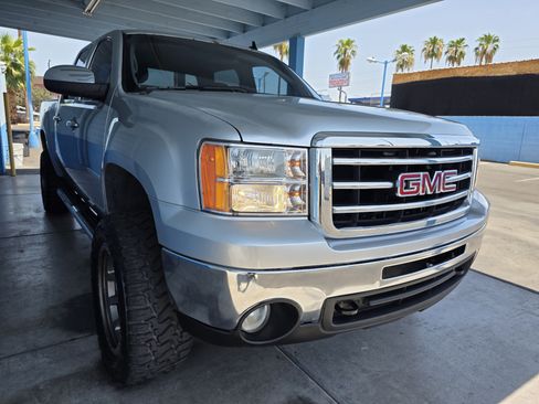 Used 2012 GMC Sierra 1500 SLE AWD/4WD image 1
