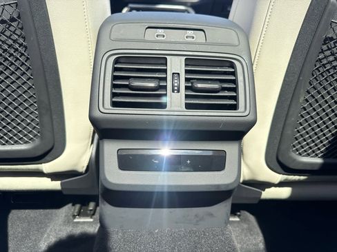 Used 2025 Audi Q5 Premium Plus w/ Premium Plus AWD/4WD image 19
