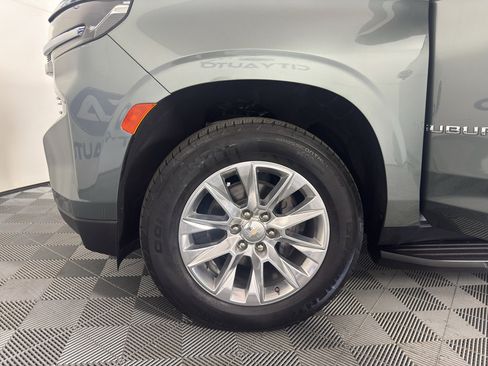 Used 2023 Chevrolet Suburban Premier RWD image 12