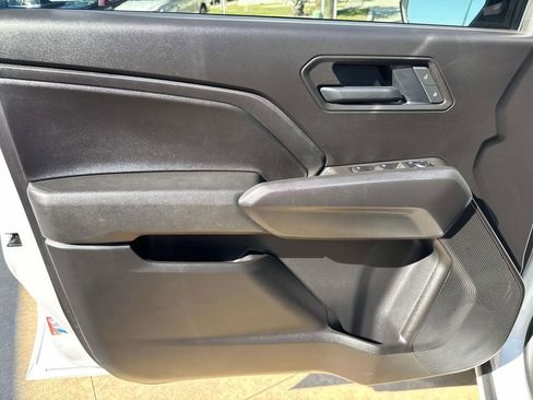 Used 2025 Chevrolet Colorado Trail Boss image 22