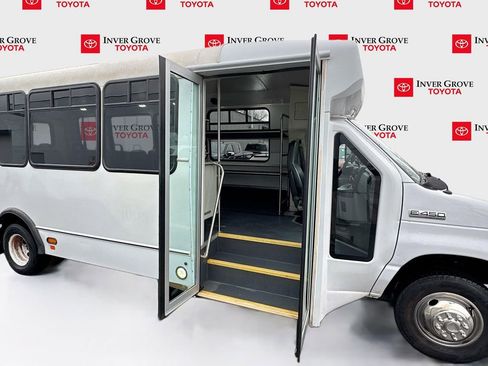 Used 2017 Ford E-450 and Econoline 450 Super Duty w/ Shuttle Bus Prep Package image 9