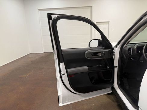 Used 2025 Ford Bronco Sport Badlands image 56