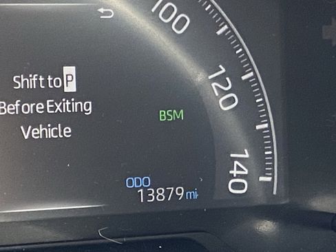 Certified 2025 Toyota RAV4 XLE w/ Convenience Package image 7