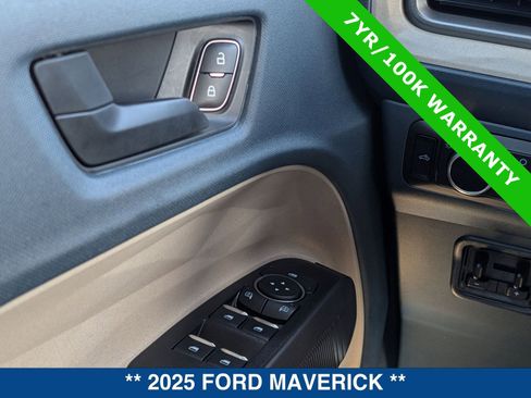 Certified 2025 Ford Maverick Lariat w/ 4K Tow Package image 28