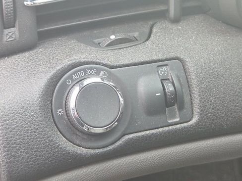 Used 2013 Chevrolet Malibu LS image 24