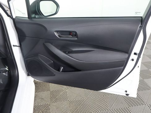 Used 2024 Toyota Corolla LE image 18