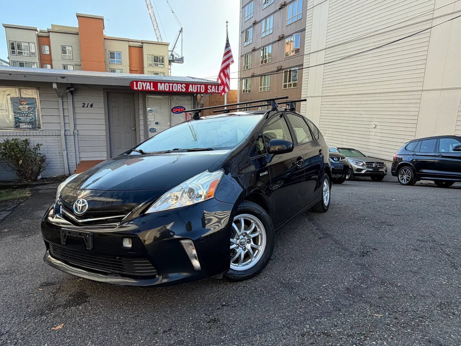 Used 2014 Toyota Prius V Two FWD image 1