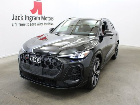 New 2026 Audi SQ5 Prestige AWD/4WD image 2