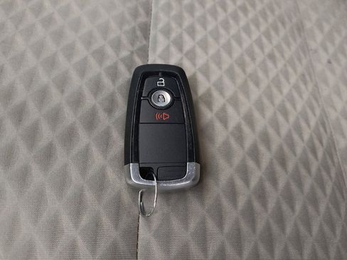 Used 2020 Ford Escape SE AWD/4WD image 32