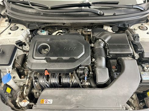 Used 2017 Hyundai Sonata Limited w/ Tech Package 03 FWD image 34