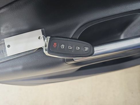 Used 2019 Ford Escape SE AWD/4WD image 39
