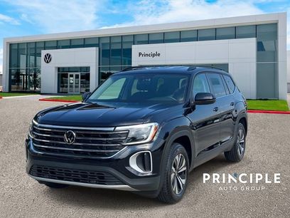 Certified 2025 Volkswagen Atlas SE