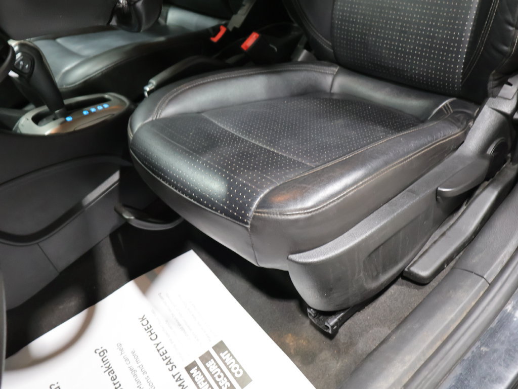 Used 2015 Chevrolet Sonic LTZ FWD image 11