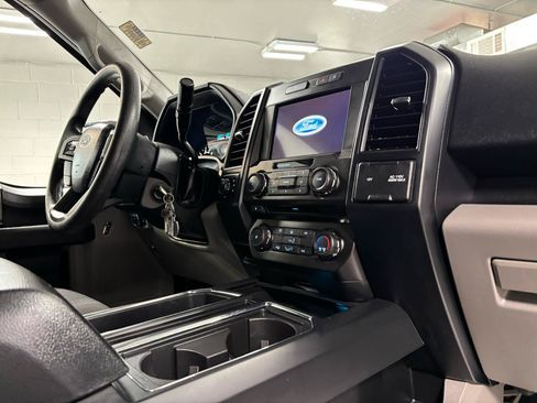 Used 2018 Ford F150 XL w/ Equipment Group 101A Mid AWD/4WD image 15