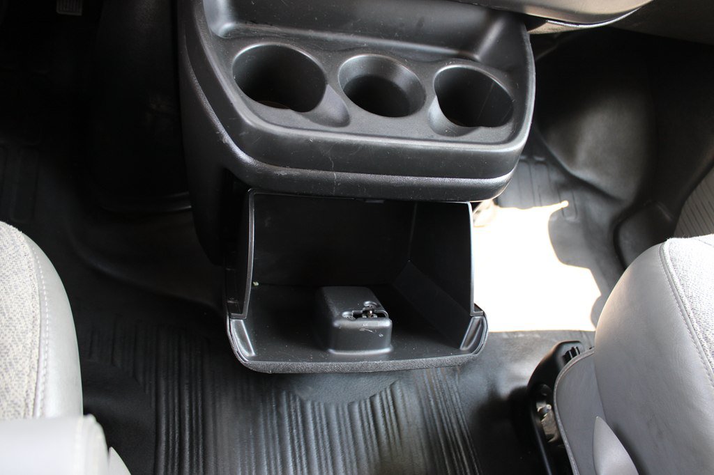 Used 2022 Chevrolet Express 3500 w/ Power Convenience Package RWD image 32