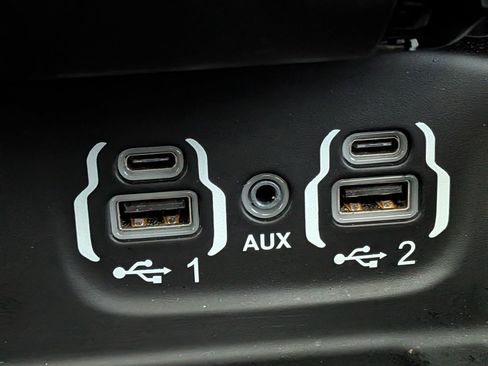 Used 2019 RAM 1500 Limited image 27