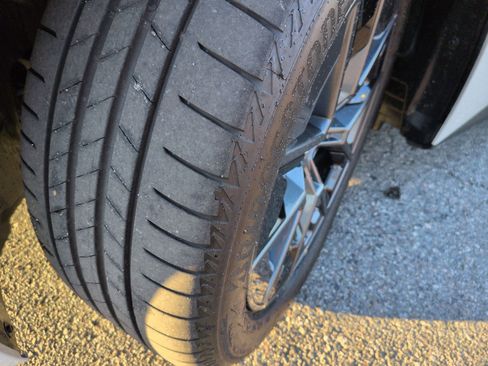 Used 2025 BMW i4 eDrive40 w/ Parking Assistance Package image 12