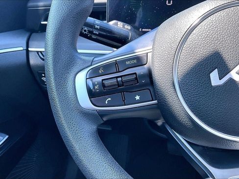 Used 2025 Kia K5 LXS FWD image 19