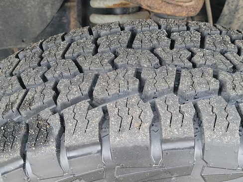 Used 2015 Toyota Tundra SR5 w/ TRD Off Road Package image 13