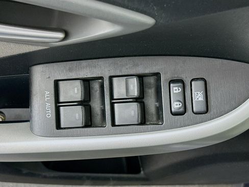 Used 2014 Toyota Prius Four image 15