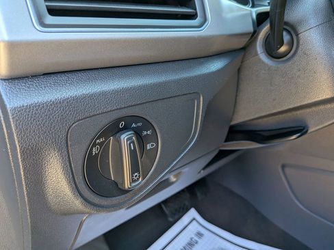 Used 2019 Volkswagen Atlas SE FWD image 51