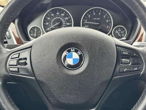 Used 2018 BMW 320i xDrive Sedan image 25