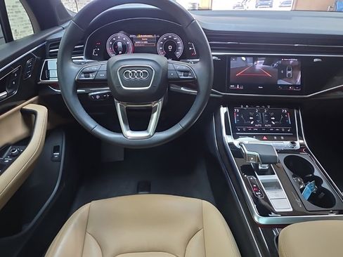 Used 2023 Audi Q7 3.0T Prestige w/ Prestige Package image 19