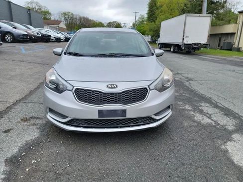 Used 2015 Kia Forte LX FWD image 2