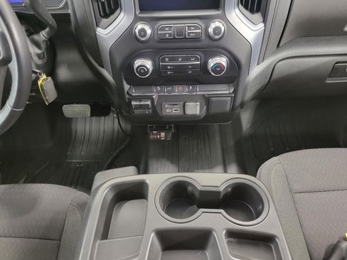 Used 2022 GMC Sierra 2500 SLE w/ X31 Off-Road Package AWD/4WD image 16