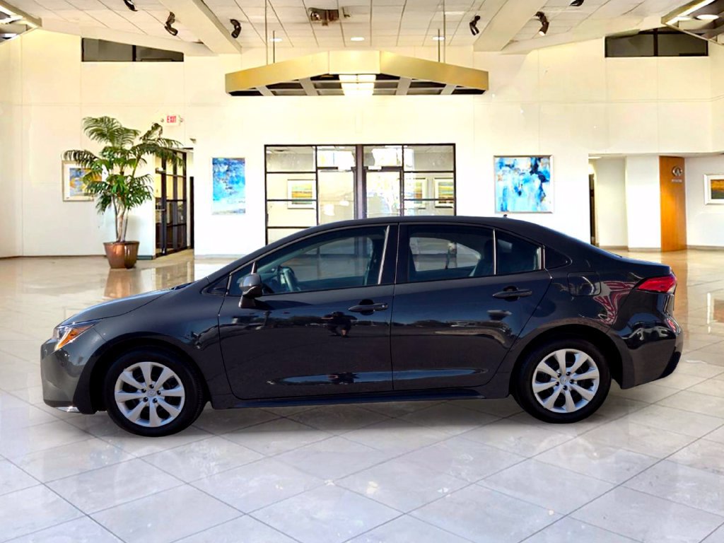 Used 2026 Toyota Corolla LE FWD image 8