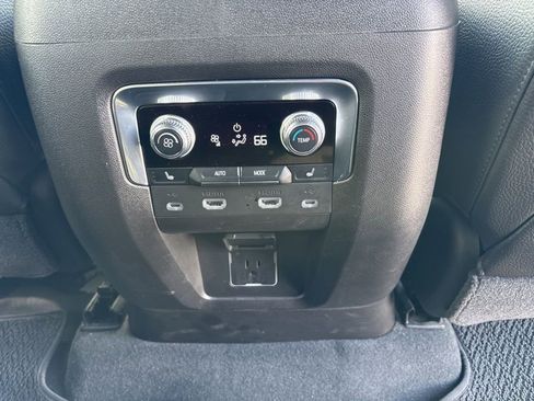 Used 2021 GMC Yukon XL Denali w/ Denali Ultimate Package AWD/4WD image 25