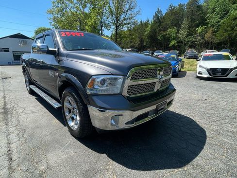 Used 2016 RAM 1500 Laramie w/ Convenience Group AWD/4WD image 13