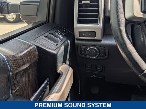 Used 2020 Ford F250 Lariat w/ Lariat Ultimate Package AWD/4WD image 27