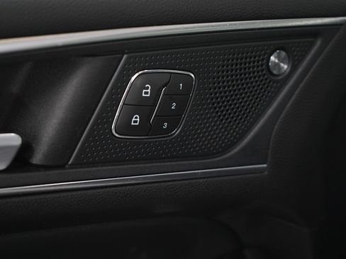 Used 2019 Ford Edge ST w/ Cold Weather Package AWD/4WD image 23