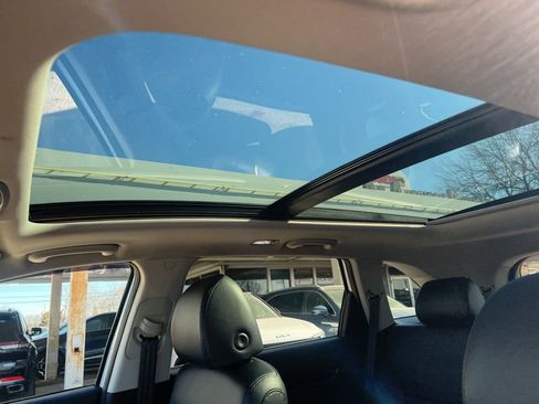 Certified 2020 Kia Sorento SX image 8