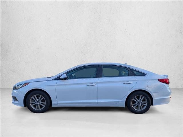 Used 2017 Hyundai Sonata SE FWD image 4
