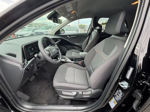 Used 2026 Kia Niro LX FWD image 24