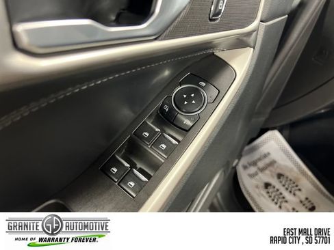 Used 2023 Ford Explorer XLT w/ Equipment Group 202A AWD/4WD image 11