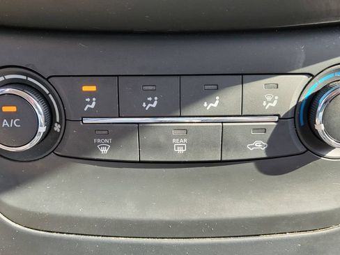 Used 2017 Nissan Sentra S FWD image 33
