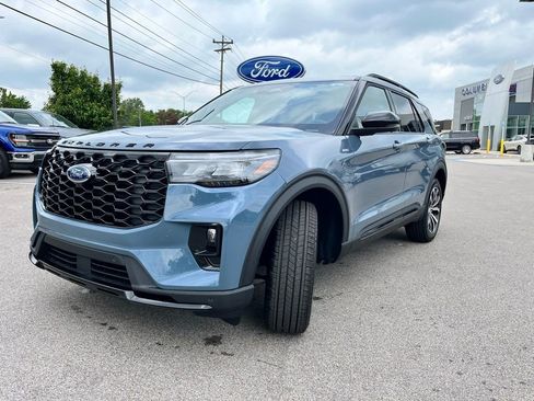 New 2026 Ford Explorer ST-Line AWD/4WD image 3
