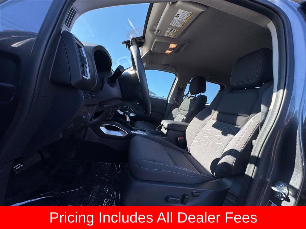 Used 2025 Nissan Frontier SV RWD image 15