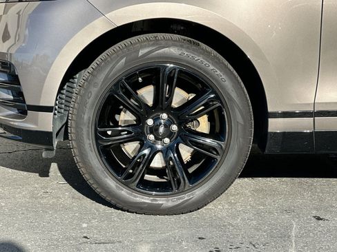 Used 2022 Land Rover Range Rover Velar R-Dynamic S image 26