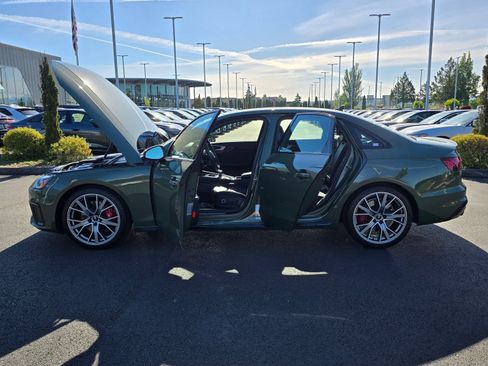 Used 2023 Audi S4 Premium Plus w/ Premium Plus Package AWD/4WD image 10