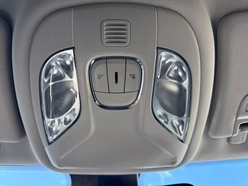 Certified 2022 Jeep Compass Limited AWD/4WD image 19